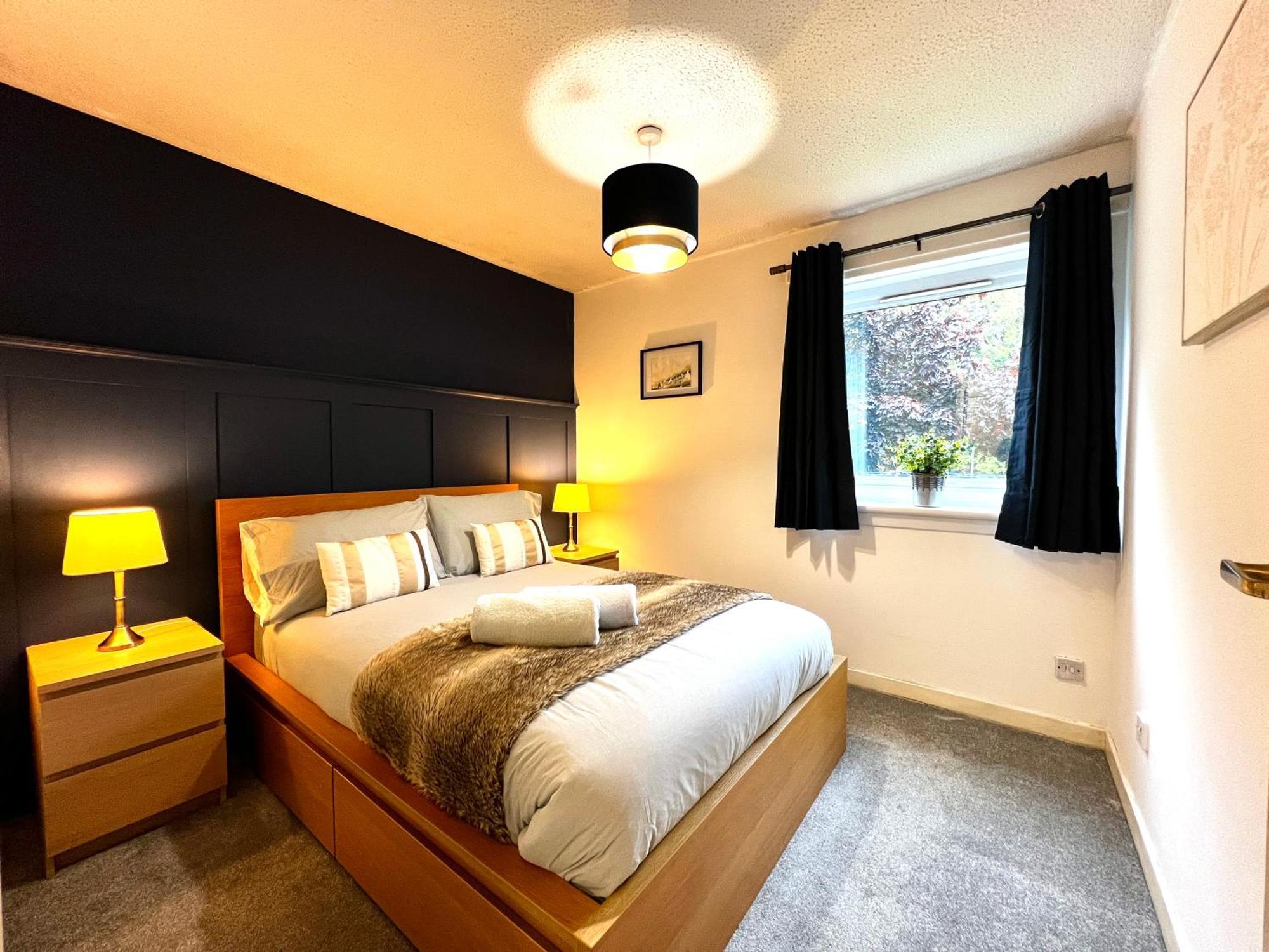 Ground Floor Flat With Free Parking & Wifi Leilighet Glasgow Eksteriør bilde