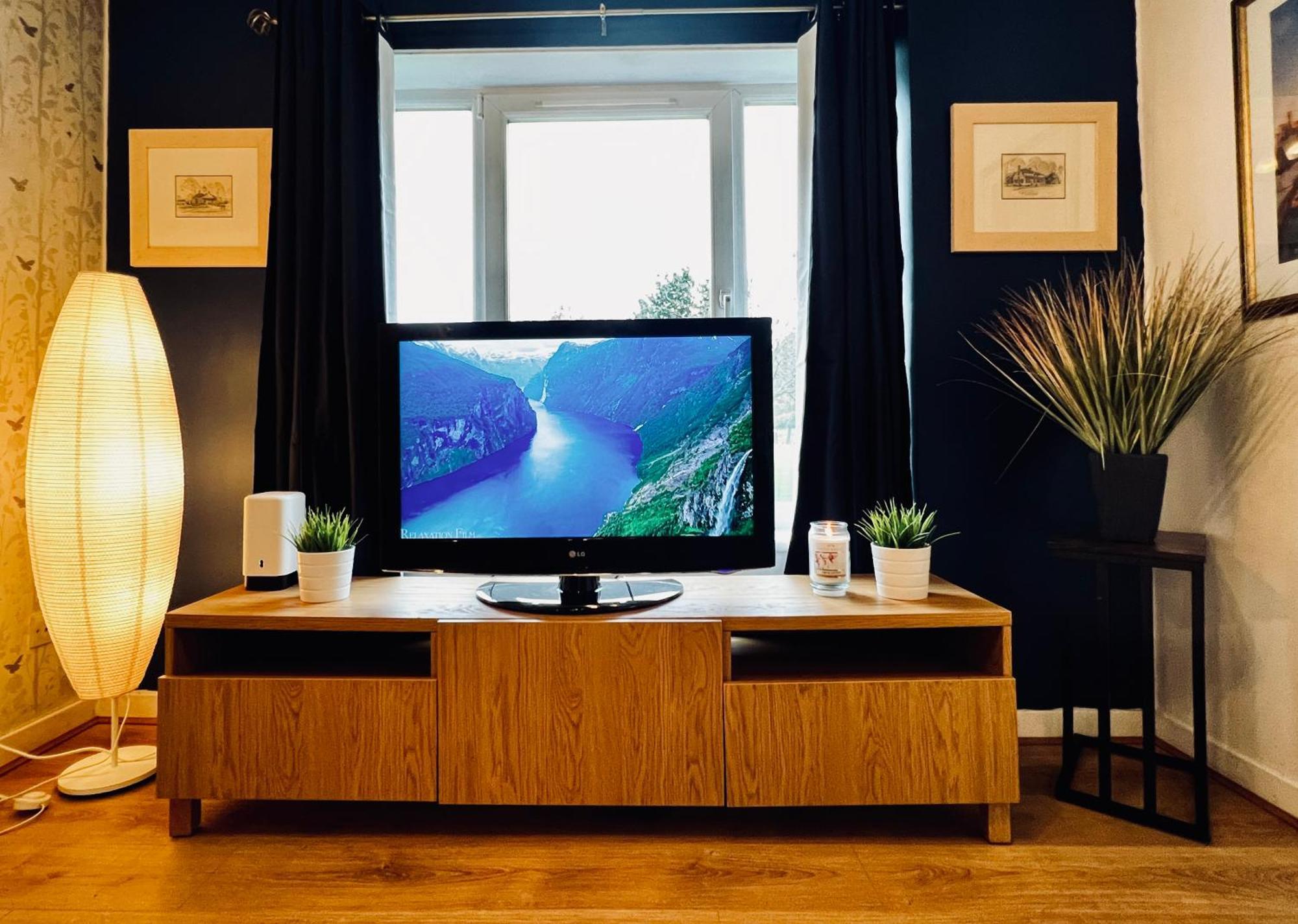 Ground Floor Flat With Free Parking & Wifi Leilighet Glasgow Eksteriør bilde